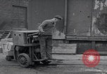 Immagine di Durata della batteria Edison United States USA, 1926, secondo 60 filmato di repertorio 65675080179
