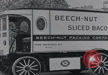 Standbild Oldtimer-Elektroautos New York City USA, 1926, aus Sekunde 38 historischem Filmmaterial Videoclip 65675080180