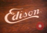 Image Invention du phonographe de Thomas Edison West Orange New Jersey USA, 1926, de la seconde 8 séquences d'archives historiques vidéo 65675080182