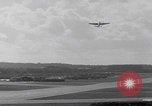 Standbild Englischer elektrischer Canberra-Jet-Flug Vereinigtes Königreich, 1952, aus Sekunde 22 historischem Filmmaterial Videoclip 65675080217