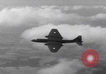Standbild Englischer elektrischer Canberra-Jet-Flug Vereinigtes Königreich, 1952, aus Sekunde 39 historischem Filmmaterial Videoclip 65675080217