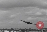 Standbild Englischer elektrischer Canberra-Jet-Flug Vereinigtes Königreich, 1952, aus Sekunde 46 historischem Filmmaterial Videoclip 65675080217