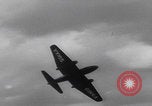 Standbild Englischer elektrischer Canberra-Jet-Flug Vereinigtes Königreich, 1952, aus Sekunde 48 historischem Filmmaterial Videoclip 65675080217