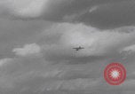 Standbild Englischer elektrischer Canberra-Jet-Flug Vereinigtes Königreich, 1952, aus Sekunde 61 historischem Filmmaterial Videoclip 65675080217