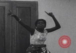 Immagine di I soldati della crisi congolese arrestano i civili Congo, 1960, secondo 10 filmato di repertorio 65675080229