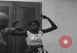 Immagine di I soldati della crisi congolese arrestano i civili Congo, 1960, secondo 12 filmato di repertorio 65675080229
