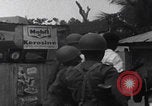 Immagine di I soldati della crisi congolese arrestano i civili Congo, 1960, secondo 21 filmato di repertorio 65675080229