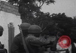Immagine di I soldati della crisi congolese arrestano i civili Congo, 1960, secondo 23 filmato di repertorio 65675080229