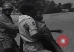 Immagine di I soldati della crisi congolese arrestano i civili Congo, 1960, secondo 26 filmato di repertorio 65675080229
