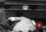 Immagine di I soldati della crisi congolese arrestano i civili Congo, 1960, secondo 29 filmato di repertorio 65675080229