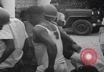 Immagine di I soldati della crisi congolese arrestano i civili Congo, 1960, secondo 34 filmato di repertorio 65675080229