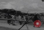 Immagine di Arresti di blocchi stradali nella zona di guerra del Congo Africa centrale, 1960, secondo 19 filmato di repertorio 65675080230