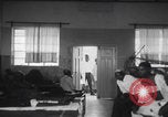 Immagine di Arresti di blocchi stradali nella zona di guerra del Congo Africa centrale, 1960, secondo 33 filmato di repertorio 65675080230