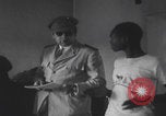 Immagine di Arresti di blocchi stradali nella zona di guerra del Congo Africa centrale, 1960, secondo 36 filmato di repertorio 65675080230