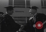 Immagine di Il Presidente Kennedy riceve la laurea onoraria in GW United States USA, 1961, secondo 1 filmato di repertorio 65675080234