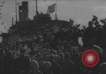 Standbild Freigelassene deutsche Kriegsgefangene kehren nach Hause zurück Deutschland, 1942, aus Sekunde 17 historischem Filmmaterial Videoclip 65675080266