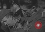 Standbild Freigelassene deutsche Kriegsgefangene kehren nach Hause zurück Deutschland, 1942, aus Sekunde 42 historischem Filmmaterial Videoclip 65675080266