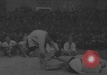 Standbild Demonstration deutscher Judokas Dresden Deutschland, 1942, aus Sekunde 46 historischem Filmmaterial Videoclip 65675080267