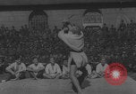 Standbild Demonstration deutscher Judokas Dresden Deutschland, 1942, aus Sekunde 50 historischem Filmmaterial Videoclip 65675080267