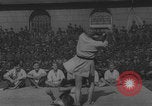 Standbild Demonstration deutscher Judokas Dresden Deutschland, 1942, aus Sekunde 54 historischem Filmmaterial Videoclip 65675080267