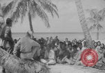 Standbild Ben Wyatt Eingeborene des Bikini-Atolls Bikini-Atoll, Marshal Islands, 1946, aus Sekunde 15 historischem Filmmaterial Videoclip 65675080272