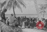 Standbild Ben Wyatt Eingeborene des Bikini-Atolls Bikini-Atoll, Marshal Islands, 1946, aus Sekunde 23 historischem Filmmaterial Videoclip 65675080272