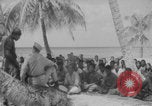 Standbild Ben Wyatt Eingeborene des Bikini-Atolls Bikini-Atoll, Marshal Islands, 1946, aus Sekunde 44 historischem Filmmaterial Videoclip 65675080272