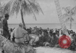 Standbild Ben Wyatt Eingeborene des Bikini-Atolls Bikini-Atoll, Marshal Islands, 1946, aus Sekunde 49 historischem Filmmaterial Videoclip 65675080272