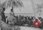Standbild Ben Wyatt Eingeborene des Bikini-Atolls Bikini-Atoll, Marshal Islands, 1946, aus Sekunde 54 historischem Filmmaterial Videoclip 65675080272