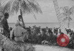 Standbild Ben Wyatt Eingeborene des Bikini-Atolls Bikini-Atoll, Marshal Islands, 1946, aus Sekunde 56 historischem Filmmaterial Videoclip 65675080272