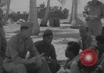 Standbild Evakuierung des Bikini-Atolls Bikini-Atoll, Marshal Islands, 1946, aus Sekunde 5 historischem Filmmaterial Videoclip 65675080274