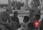Standbild Evakuierung des Bikini-Atolls Bikini-Atoll, Marshal Islands, 1946, aus Sekunde 9 historischem Filmmaterial Videoclip 65675080274