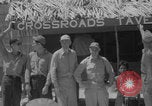 Standbild Evakuierung des Bikini-Atolls Bikini-Atoll, Marshal Islands, 1946, aus Sekunde 26 historischem Filmmaterial Videoclip 65675080274
