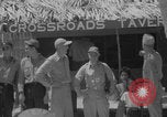 Standbild Evakuierung des Bikini-Atolls Bikini-Atoll, Marshal Islands, 1946, aus Sekunde 27 historischem Filmmaterial Videoclip 65675080274