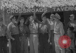 Standbild Evakuierung des Bikini-Atolls Bikini-Atoll, Marshal Islands, 1946, aus Sekunde 32 historischem Filmmaterial Videoclip 65675080274