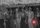 Standbild Evakuierung des Bikini-Atolls Bikini-Atoll, Marshal Islands, 1946, aus Sekunde 37 historischem Filmmaterial Videoclip 65675080274
