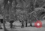 Standbild Evakuierung des Bikini-Atolls Bikini-Atoll, Marshal Islands, 1946, aus Sekunde 45 historischem Filmmaterial Videoclip 65675080274