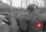 Immagine di Truppe della Terza Divisione Corazzata dell'esercito americano Colonia Germania, 1945, secondo 13 filmato di repertorio 65675080287