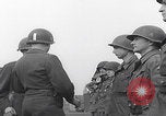 Immagine di Truppe della Terza Divisione Corazzata dell'esercito americano Colonia Germania, 1945, secondo 21 filmato di repertorio 65675080287