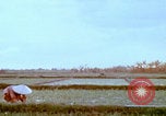 Image Un soldat américain de la guerre du Vietnam se réveille Vietnam, 1967, de la seconde 53 séquences d'archives historiques vidéo 65675080299