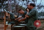 Image Mécanique des bases aériennes américaines pendant la guerre du Vietnam Vietnam, 1967, de la seconde 37 séquences d'archives historiques vidéo 65675080300