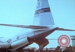 Image Mécanique des bases aériennes américaines pendant la guerre du Vietnam Vietnam, 1967, de la seconde 60 séquences d'archives historiques vidéo 65675080300