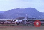 Image Largage aérien de l'US Air Force pendant la guerre du Vietnam Vietnam, 1967, de la seconde 6 séquences d'archives historiques vidéo 65675080302