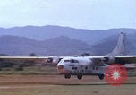 Image Largage aérien de l'US Air Force pendant la guerre du Vietnam Vietnam, 1967, de la seconde 7 séquences d'archives historiques vidéo 65675080302
