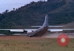 Image Largage aérien de l'US Air Force pendant la guerre du Vietnam Vietnam, 1967, de la seconde 13 séquences d'archives historiques vidéo 65675080302