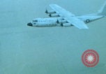 Immagine di paracadutisti della guerra del Vietnam Vietnam, 1967, secondo 3 filmato di repertorio 65675080305
