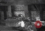 Immagine di tostatura del minerale di rame United States USA, 1927, secondo 58 filmato di repertorio 65675080310
