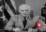 Standbild General Arnold spricht United States USA, 1944, aus Sekunde 42 historischem Filmmaterial Videoclip 65675080316