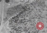 Standbild Friedhöfe der US-Armee im Pazifik im Zweiten Weltkrieg Pazifisches Theater, 1944, aus Sekunde 28 historischem Filmmaterial Videoclip 65675080317