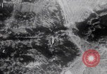 Standbild Friedhöfe der US-Armee im Pazifik im Zweiten Weltkrieg Pazifisches Theater, 1944, aus Sekunde 35 historischem Filmmaterial Videoclip 65675080317